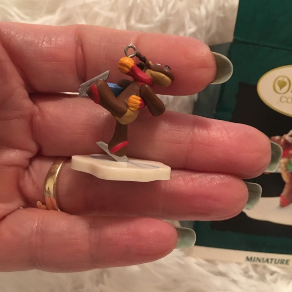 Vtg Hallmark Keepsake Ornament A Gift from Rodney Reindeer - Picture 11 of 14